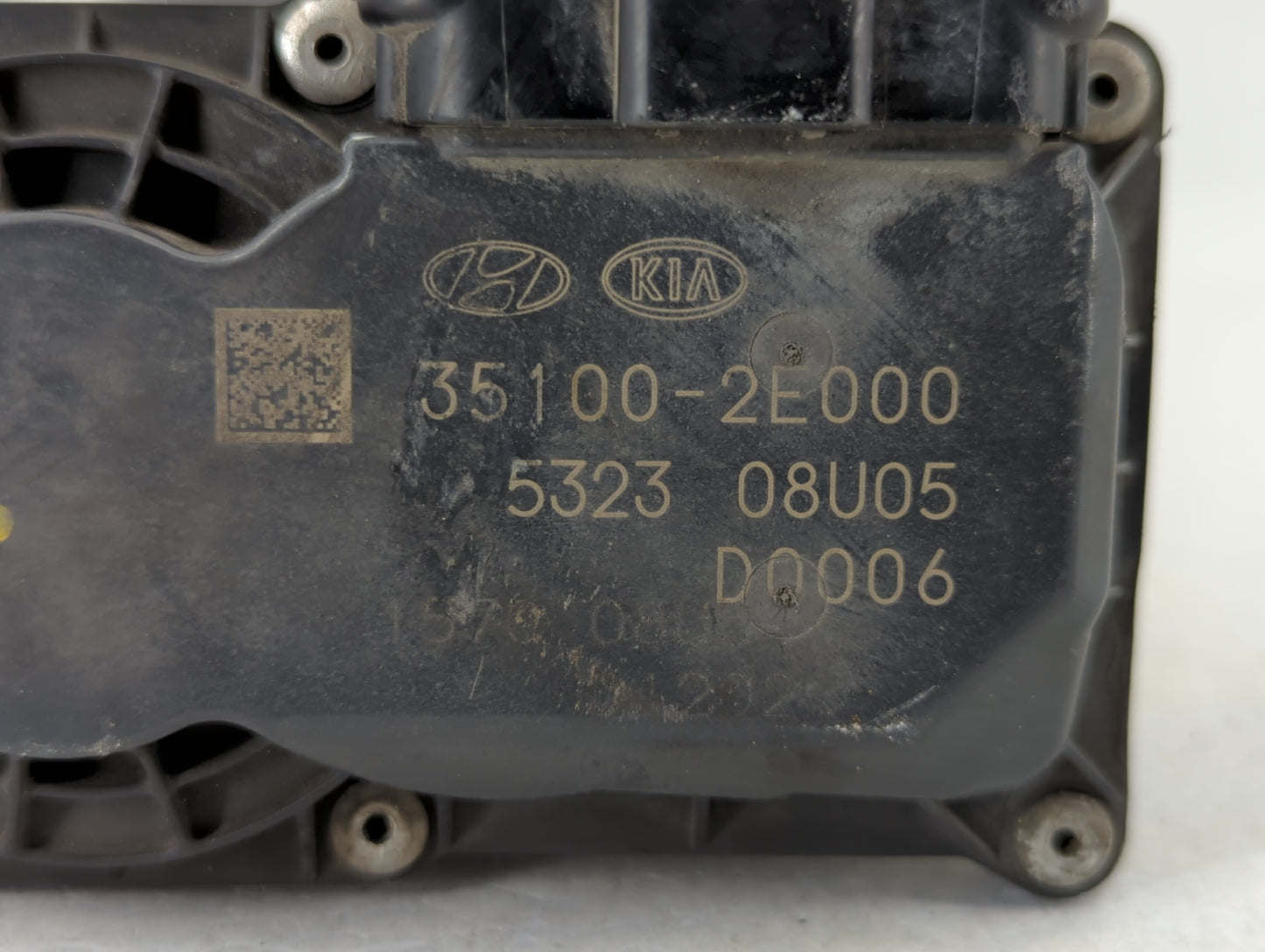 2014-2018 Kia Forte Throttle Body P/N:35100-2E000 Fits Fits 2011 2012 2013 2014 2015 2016 2017 2018 2019 2020 2021 OEM Used