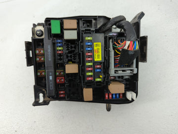2017-2018 Kia Forte Fusebox Fuse Box Panel Relay Module P/N:91218 B0400 Fits Fits 2017 2018 OEM Used Auto Parts