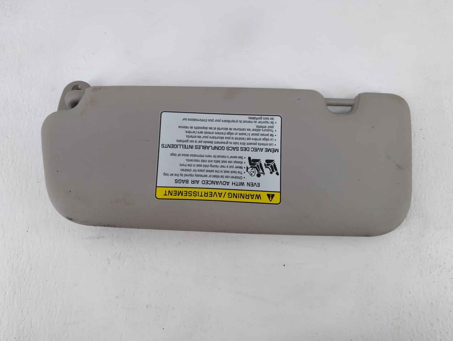 2017-2018 Kia Forte Sun Visor Shade Replacement Passenger Right Mirror Fits Fits 2017 2018 OEM Used Auto Parts - Oemusedauto