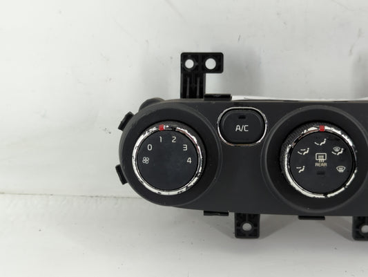 2017-2018 Kia Forte Climate Control Module Temperature AC/Heater Replacement P/N:Q0290AAM 97250-B0AA0 Fits Fits 2017 2018 OEM Used Auto Parts
