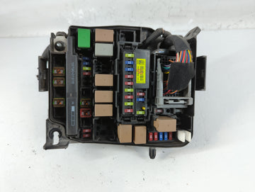 2017-2018 Kia Forte Fusebox Fuse Box Panel Relay Module P/N:91221 B0110 Fits Fits 2017 2018 OEM Used Auto Parts