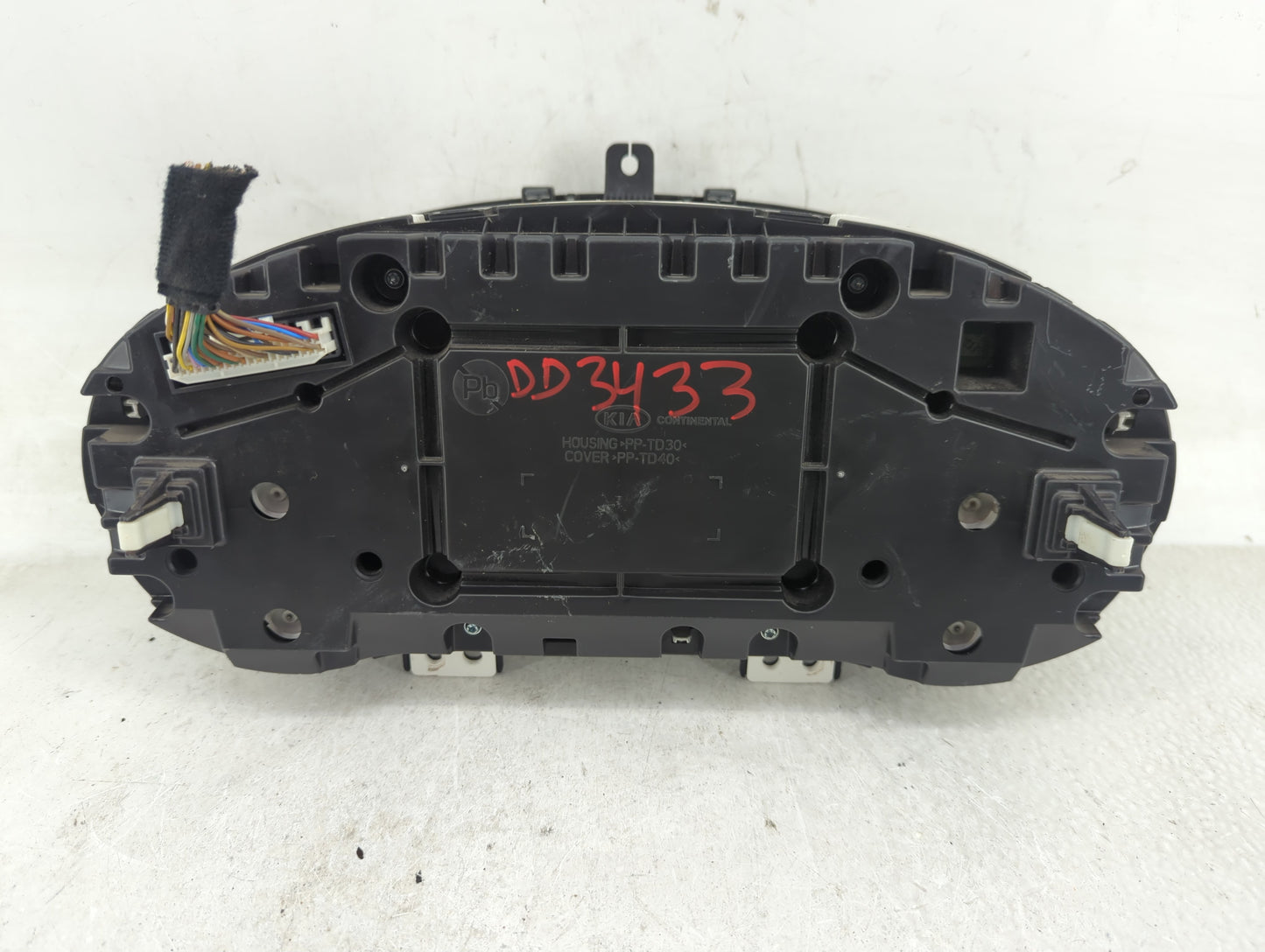 2018 Kia Optima Instrument Cluster Speedometer Gauges P/N:94001-D5500 Miles: Fits OEM Used Auto Parts - Oemusedautoparts1.co