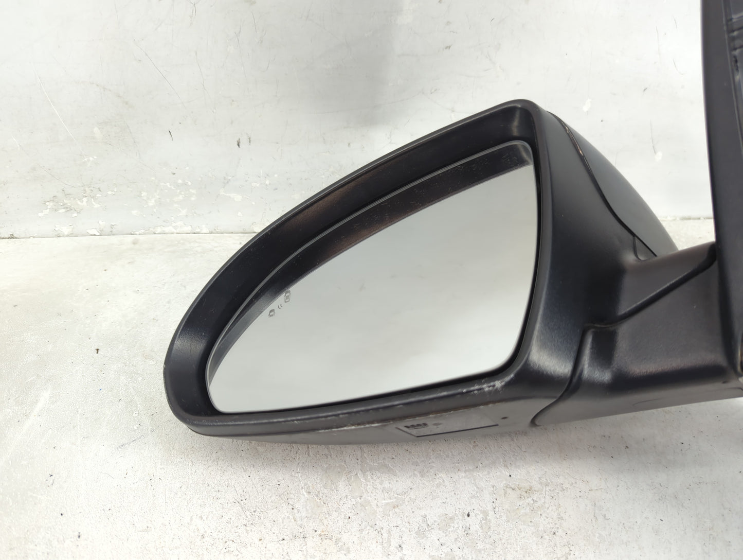 2016-2020 Kia Optima Driver Side View Mirror - Left Door Mirror OEM Used - Oemusedautoparts1.com