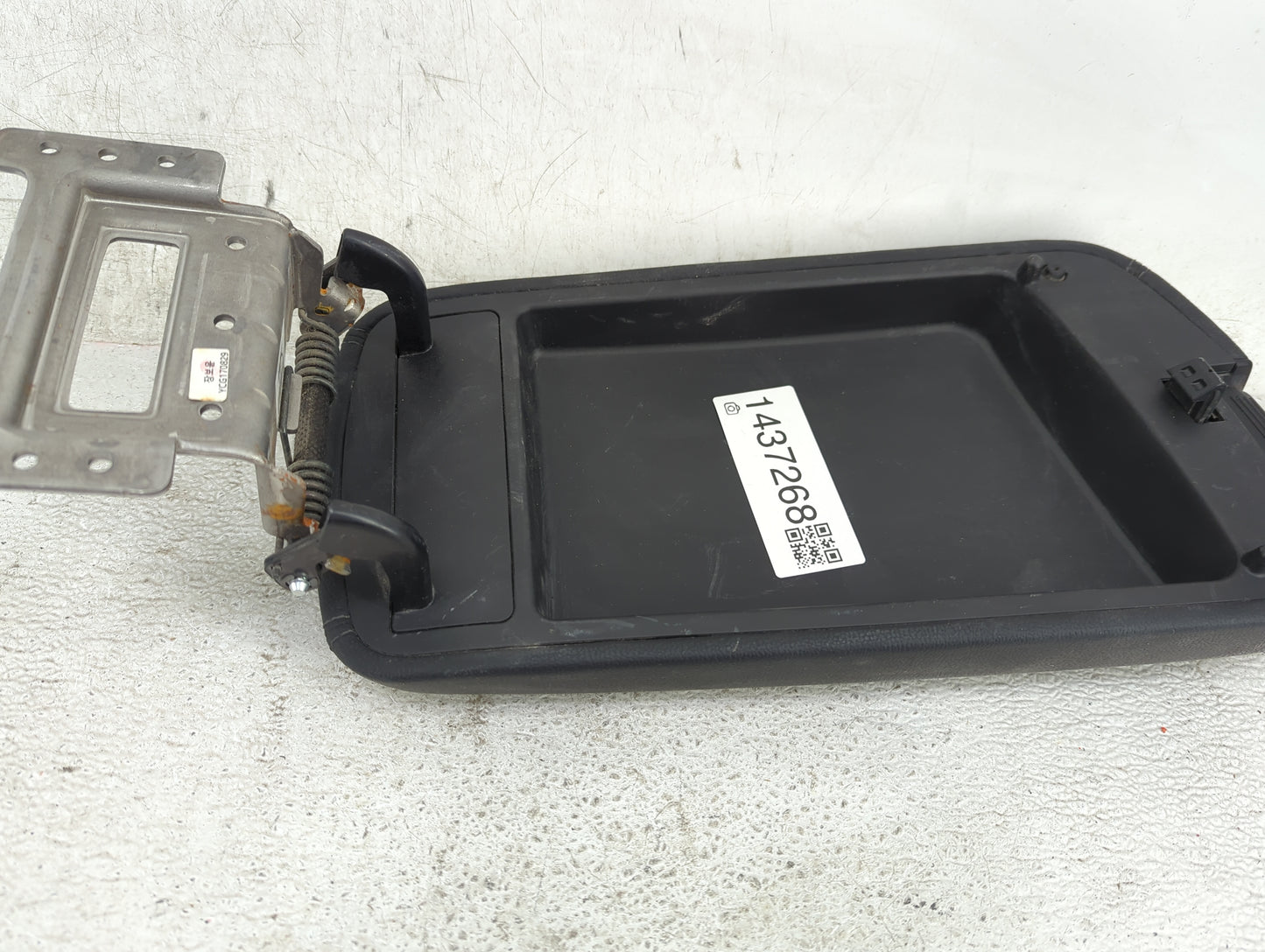 2018 Kia Optima Center Console Armrest Cover Lid Fits OEM Used Auto Parts - Oemusedautoparts1.com