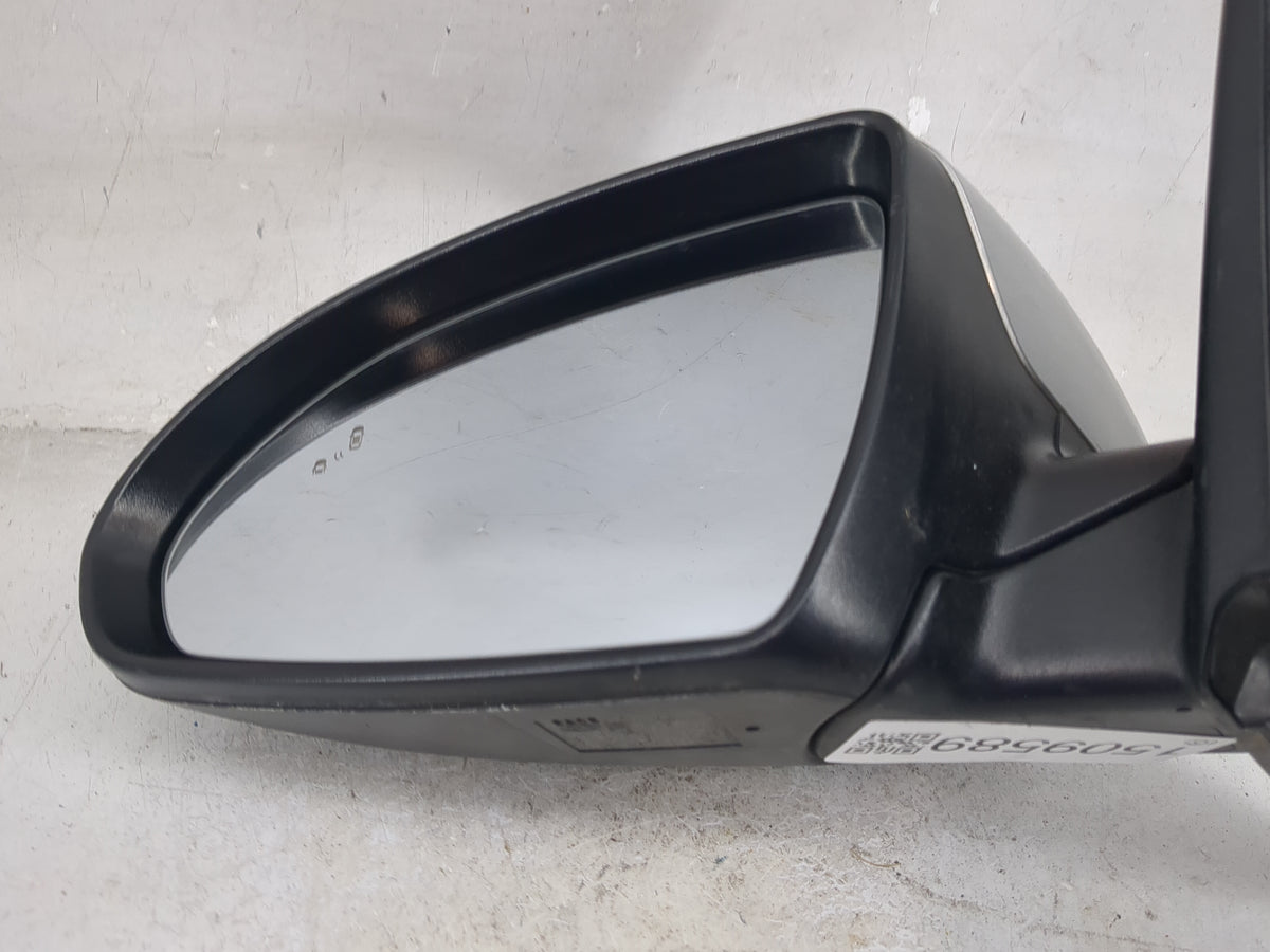 2016-2018 Kia Optima Driver Side View Mirror - Left Door Mirror OEM Used - Oemusedautoparts1.com