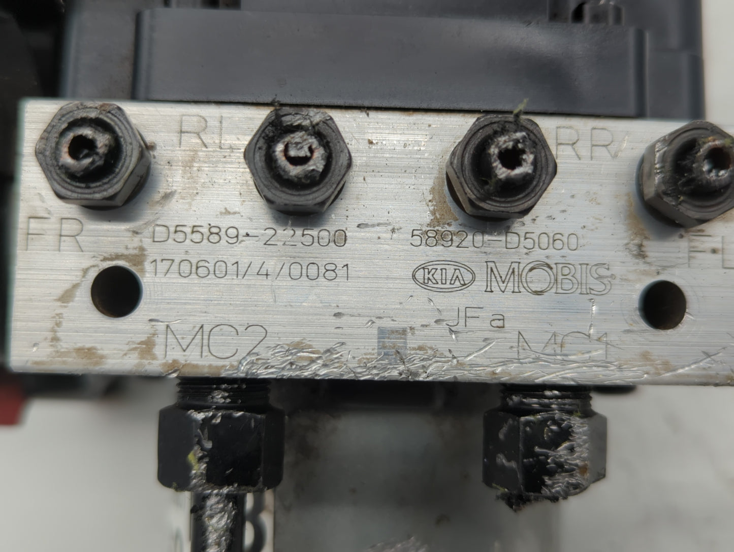 2016-2018 Kia Optima ABS Pump Control Module Replacement P/N:58920-D5060 58920-D5010, 58900-D5060 Fits Fits 2016 2017 2018 O