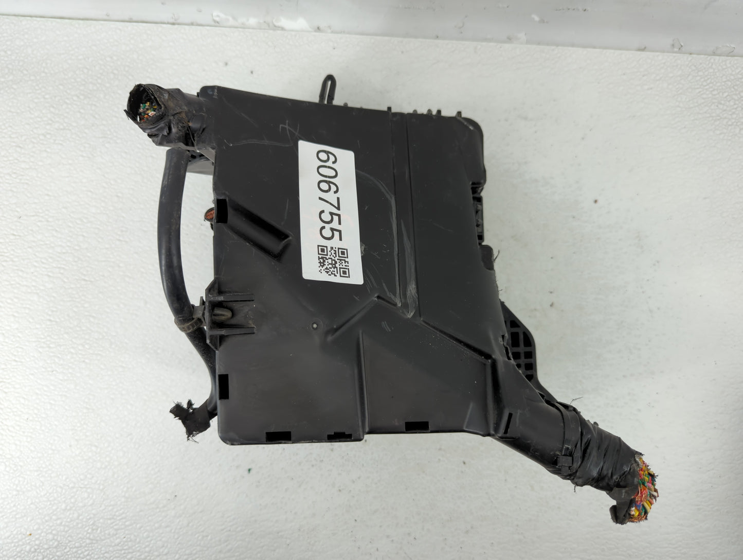 2016-2019 Kia Optima Fusebox Fuse Box Panel Relay Module P/N:91950-D5822 Fits Fits 2016 2017 2018 2019 OEM Used Auto Parts -
