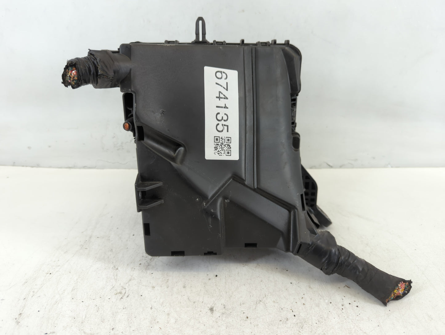 2016-2019 Kia Optima Fusebox Fuse Box Panel Relay Module P/N:91950-D5822 Fits Fits 2016 2017 2018 2019 OEM Used Auto Parts -