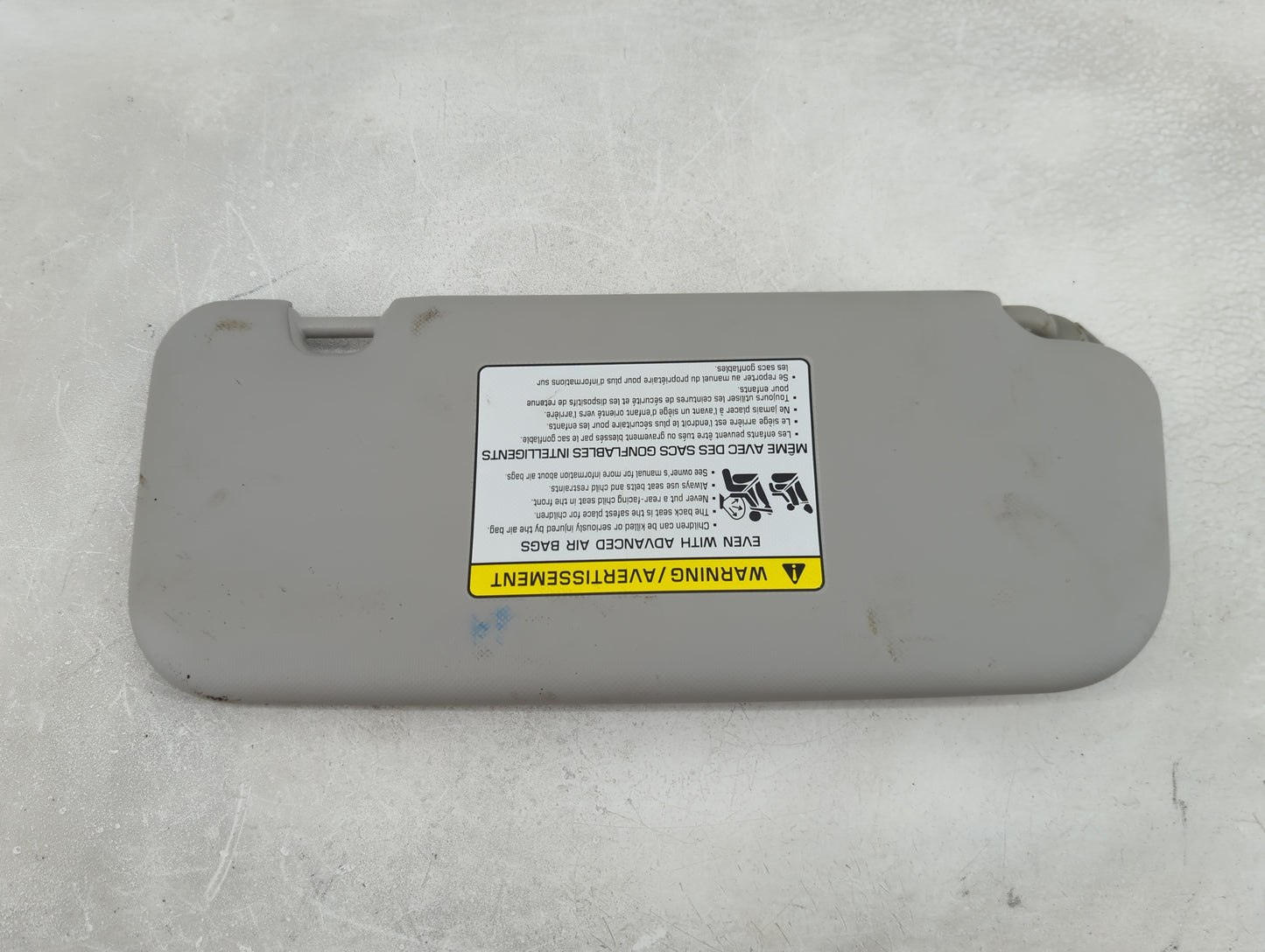 2018-2020 Kia Rio Sun Visor Shade Replacement Driver Left Mirror Fits Fits 2018 2019 2020 2021 2022 OEM Used Auto Parts - Oe