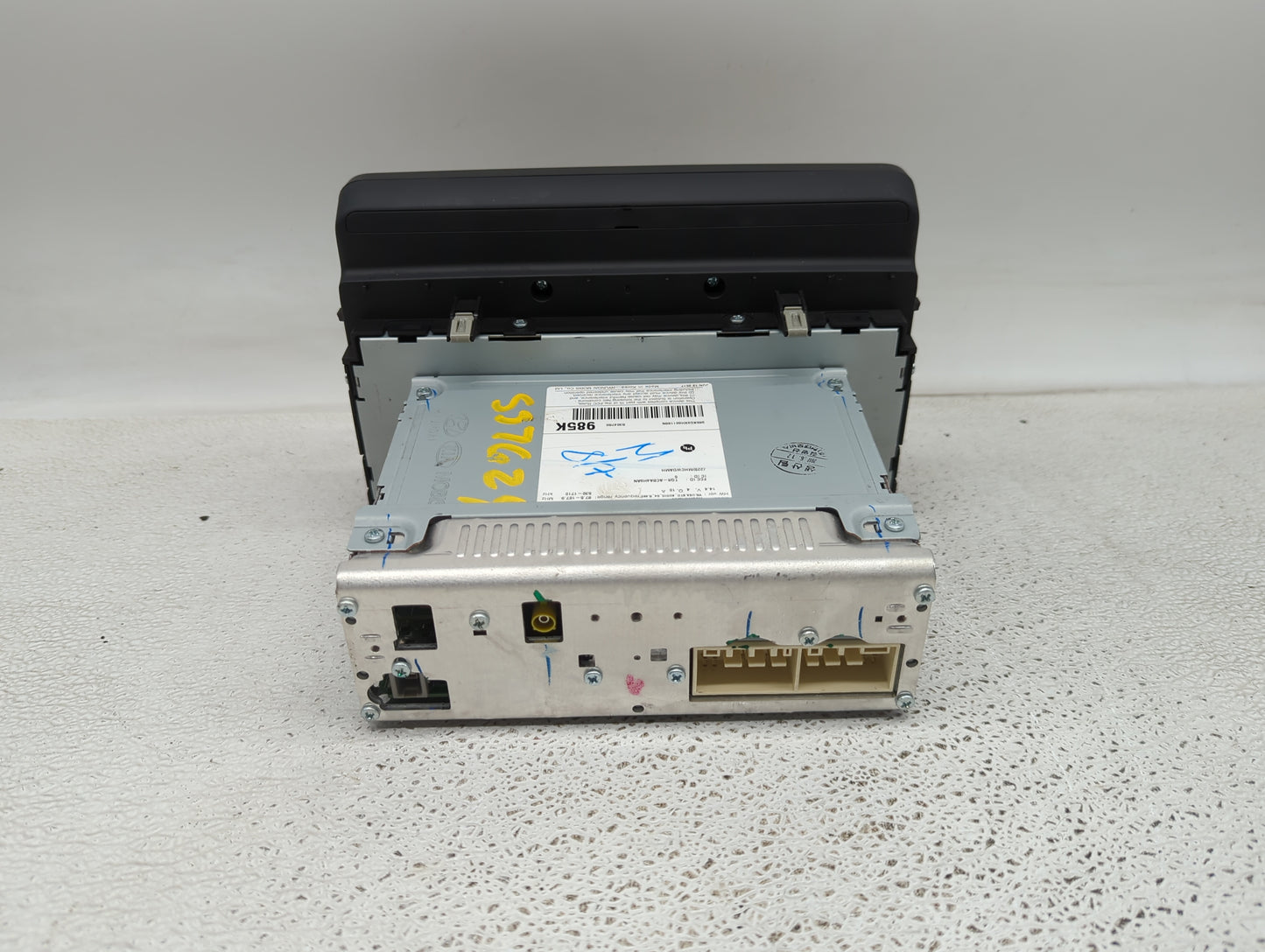 2018-2019 Kia Rio Radio AM FM Cd Player Receiver Replacement P/N:96180-H9850WK Fits Fits 2018 2019 OEM Used Auto Parts - Oem