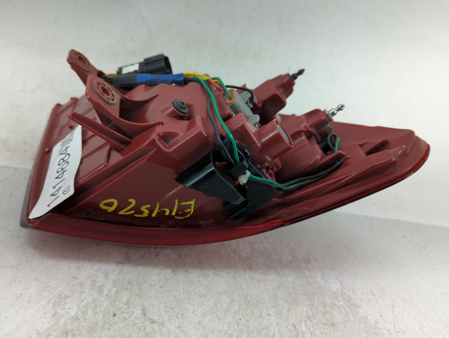 2016-2018 Kia Sedona Tail Light Assembly Passenger Right OEM Fits Fits 2016 2017 2018 OEM Used Auto Parts - Oemusedautoparts