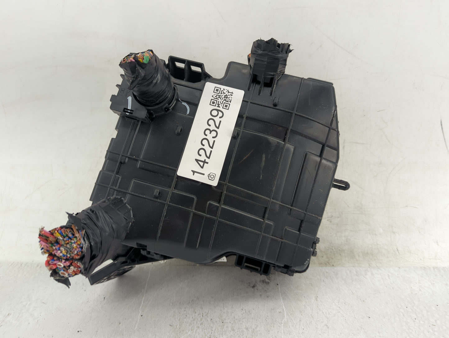 2015-2018 Kia Sedona Fusebox Fuse Box Panel Relay Module Fits Fits 2015 2016 2017 2018 OEM Used Auto Parts - Oemusedautopart