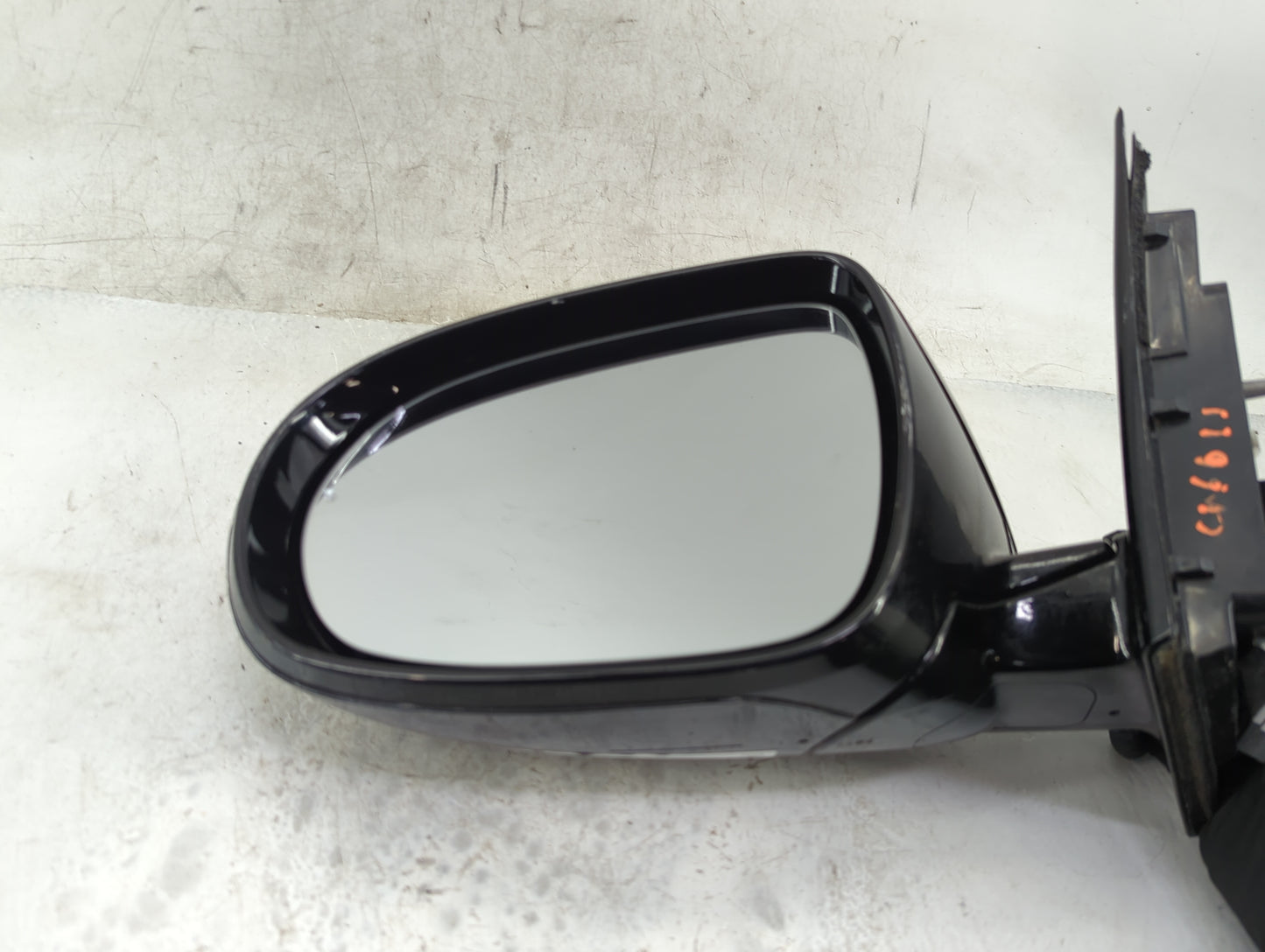 2016-2020 Kia Sorento Driver Side View Mirror - Left Door Mirror OEM Used - Oemusedautoparts1.com