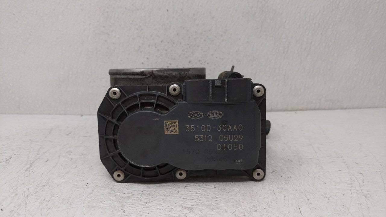 2014-2018 Kia Sorento Throttle Body P/N:5310 4P18 35100-3CAA0 Fits Fits 2012 2013 2014 2015 2016 2017 2018 OEM Used Auto Par