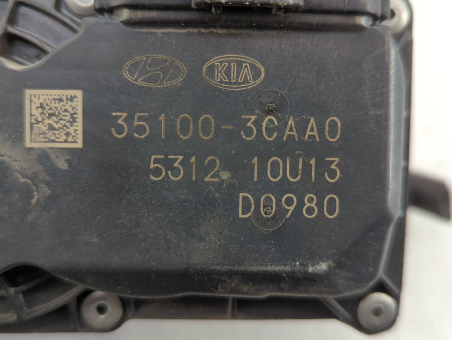 2014-2018 Kia Sorento Throttle Body P/N:35100-3CAA0 Fits Fits 2012 2013 2014 2015 2016 2017 2018 OEM Used Auto Parts - Oemus
