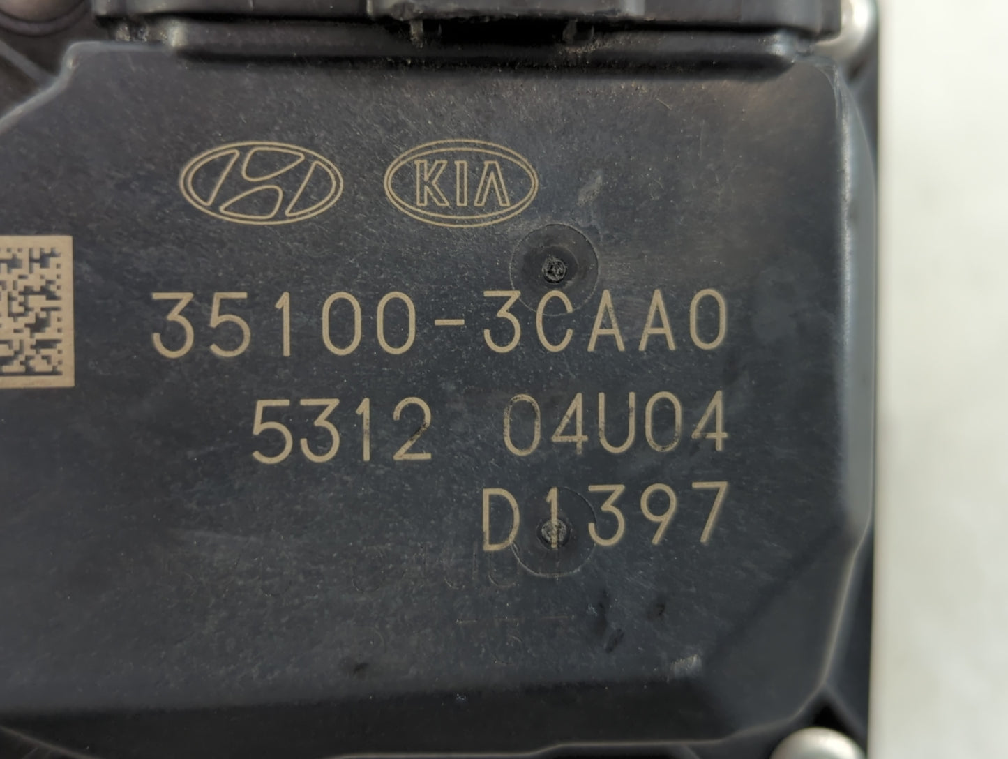 2014-2018 Kia Sorento Throttle Body P/N:35100-3CAA0 Fits Fits 2012 2013 2014 2015 2016 2017 2018 OEM Used Auto Parts - Oemus