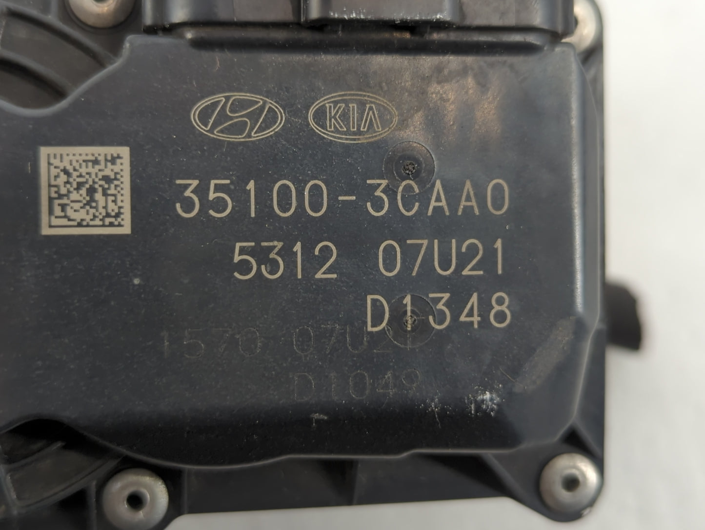 2014-2018 Kia Sorento Throttle Body P/N:5312 07U21 35100-3CAA0 Fits Fits 2012 2013 2014 2015 2016 2017 2018 OEM Used Auto Pa