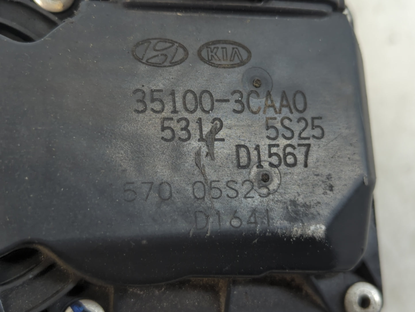 2016-2020 Kia Sorento Throttle Body P/N:35100-3CAA0 Fits Fits 2015 2016 2017 2018 2019 2020 2021 OEM Used Auto Parts - Oemus