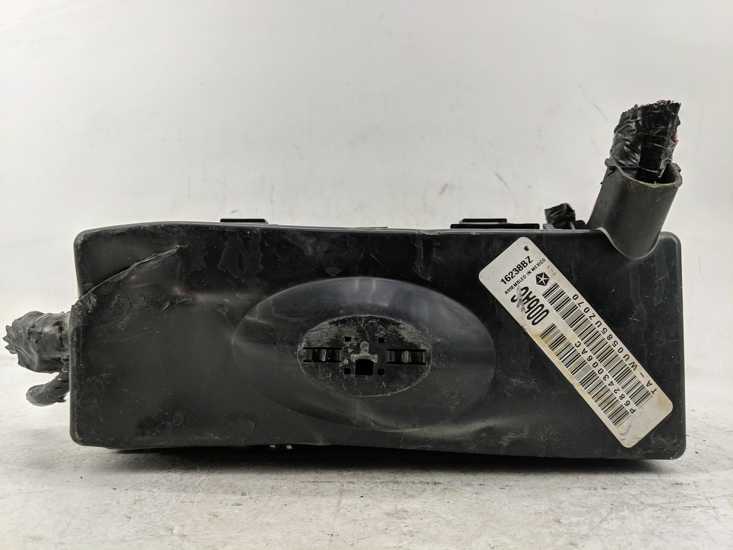 2017-2019 Kia Soul Fusebox Fuse Box Panel Relay Module P/N:91709B2070 Fits Fits 2017 2018 2019 OEM Used Auto Parts - Oemused