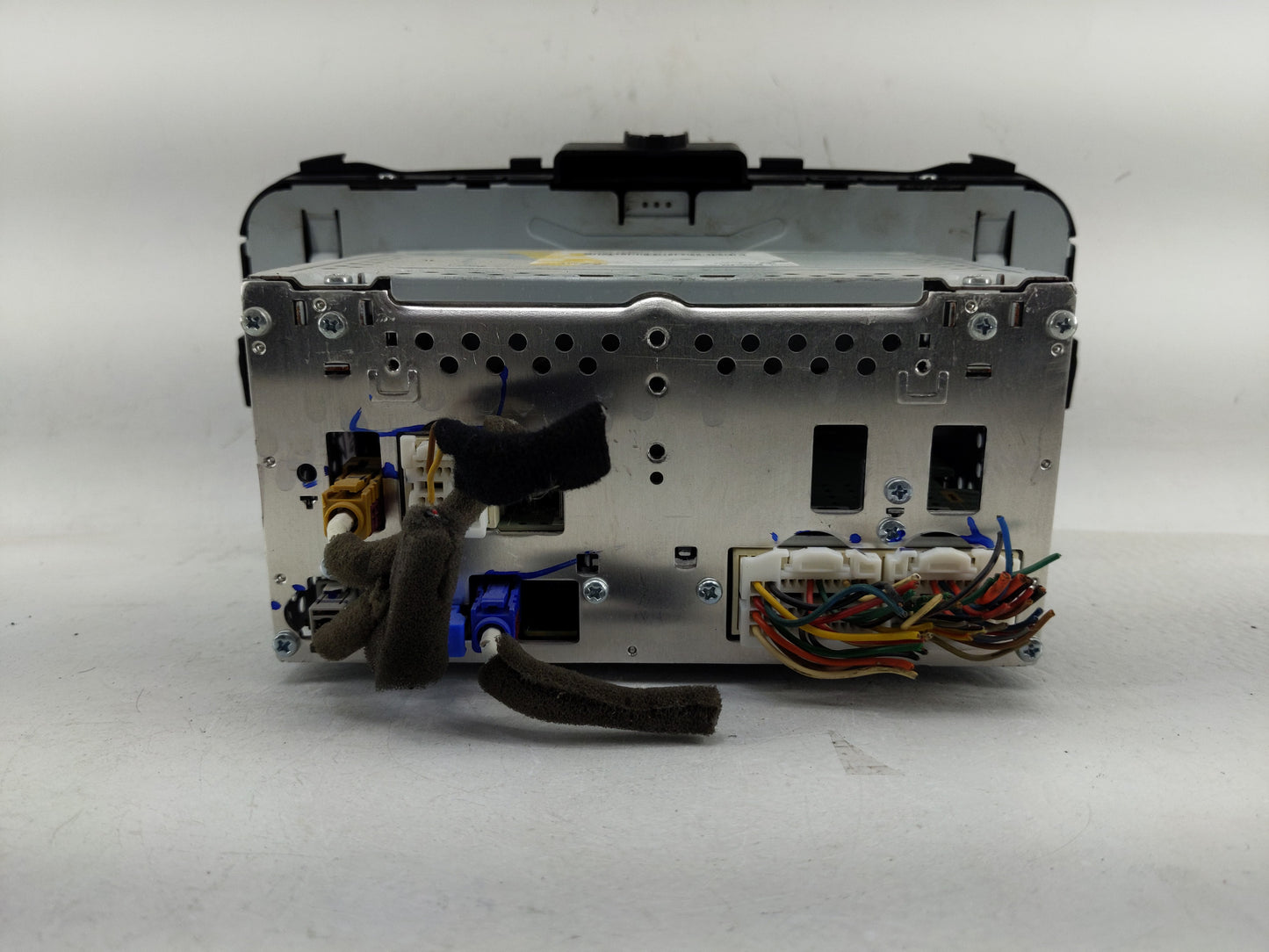 2017-2019 Kia Soul Radio AM FM Cd Player Receiver Replacement P/N:96160-B2310CA Fits Fits 2017 2018 2019 OEM Used Auto Parts