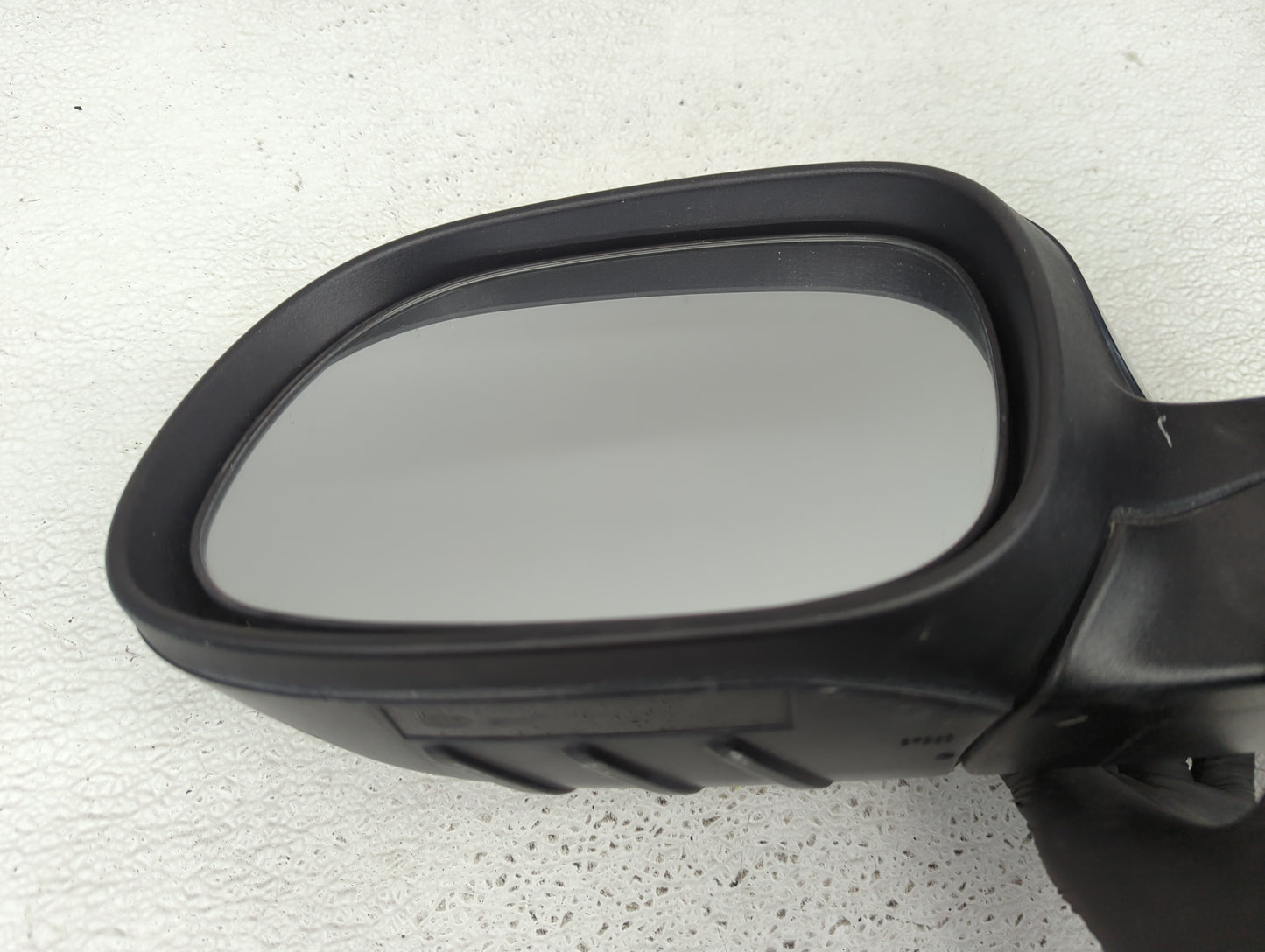 2014-2019 Kia Soul Driver Side View Mirror - Left Door Mirror OEM Used - Oemusedautoparts1.com