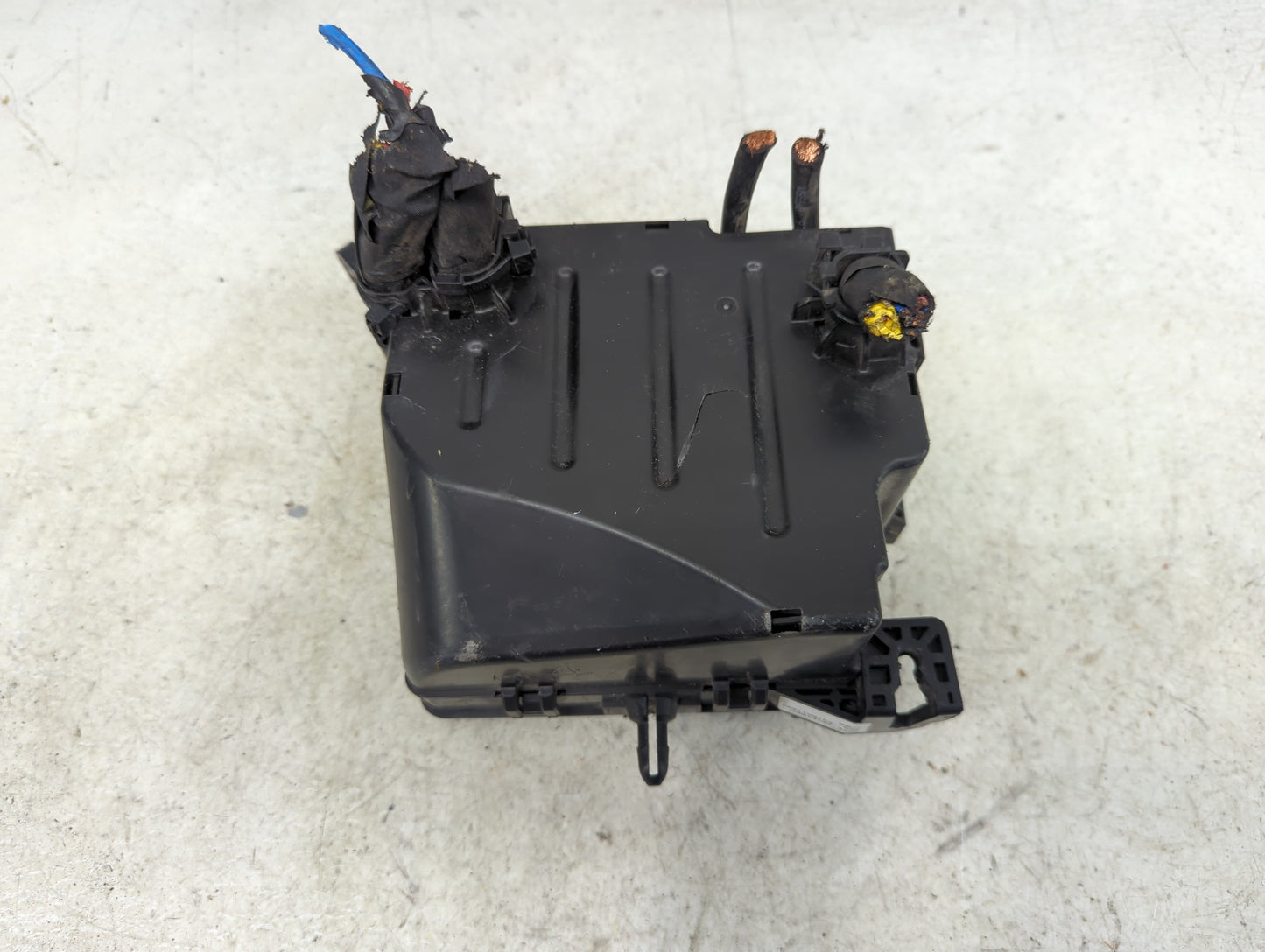 2017-2019 Kia Soul Fusebox Fuse Box Panel Relay Module P/N:91950-B2350 91709B2070 Fits Fits 2017 2018 2019 OEM Used Auto Par