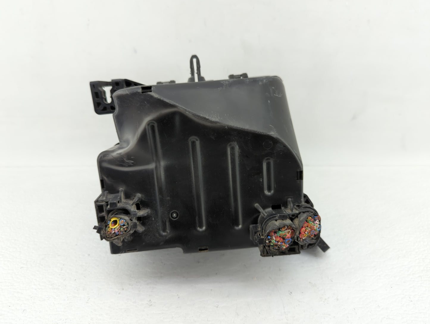 2017-2019 Kia Soul Fusebox Fuse Box Panel Relay Module P/N:91302B2120 Fits Fits 2017 2018 2019 OEM Used Auto Parts - Oemused