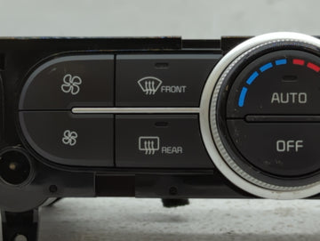 2017-2019 Kia Soul Climate Control Module Temperature AC/Heater Replacement P/N:97250-B2GQ1CA 97250-B2DQ1CA Fits OEM Used Auto Parts