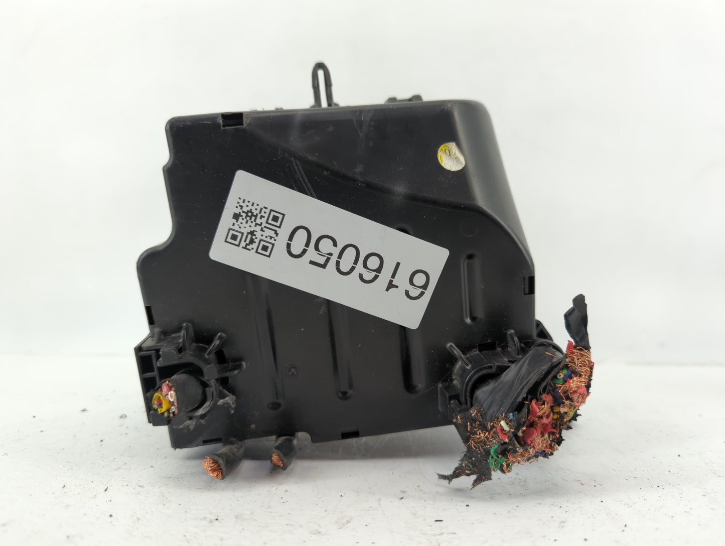 2017-2019 Kia Soul Fusebox Fuse Box Panel Relay Module P/N:91713B2770 Fits Fits 2017 2018 2019 OEM Used Auto Parts - Oemused
