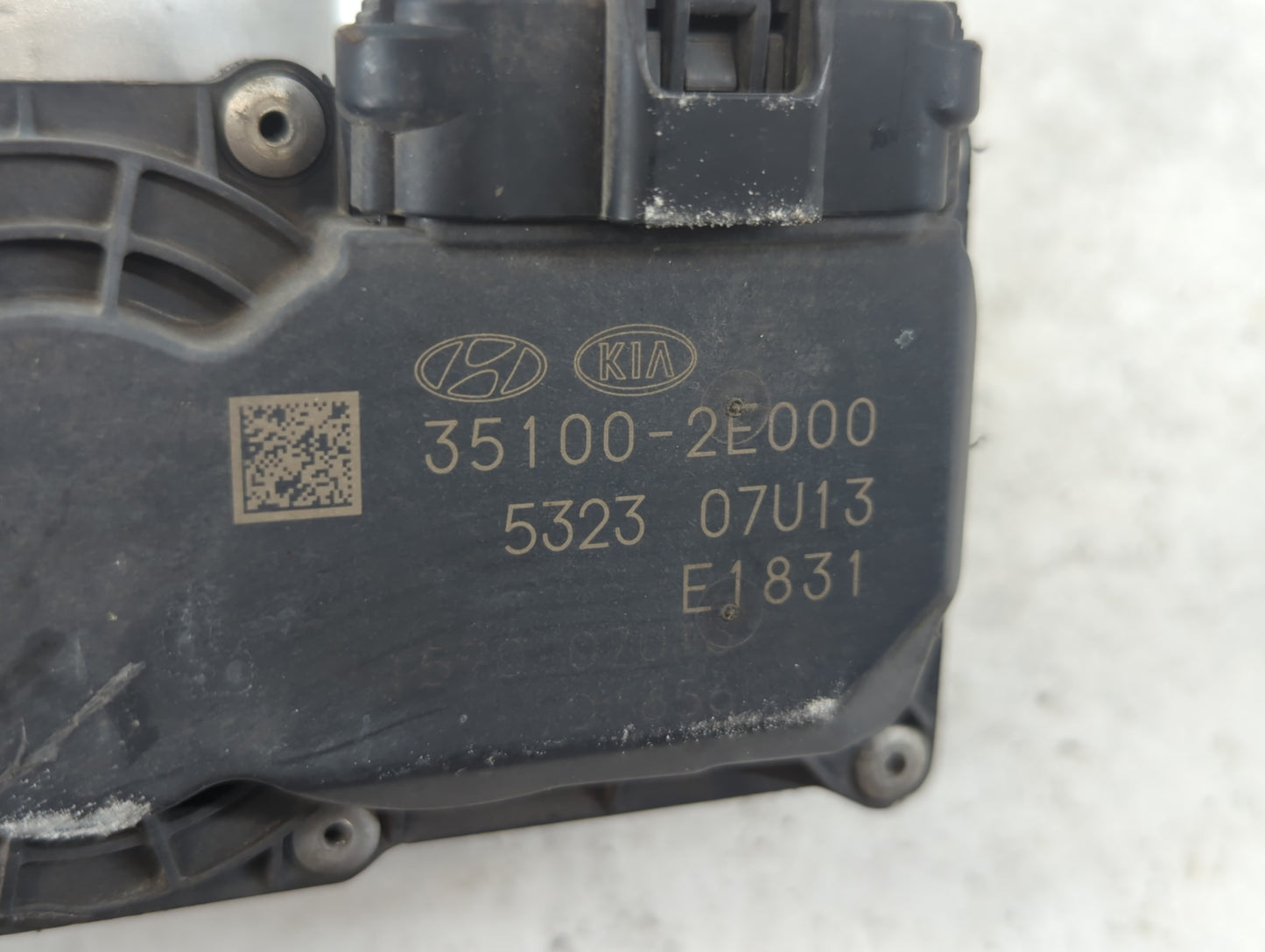 2014-2019 Kia Soul Throttle Body P/N:35100-2E000 Fits Fits 2011 2012 2013 2014 2015 2016 2017 2018 2019 2020 2021 OEM Used A