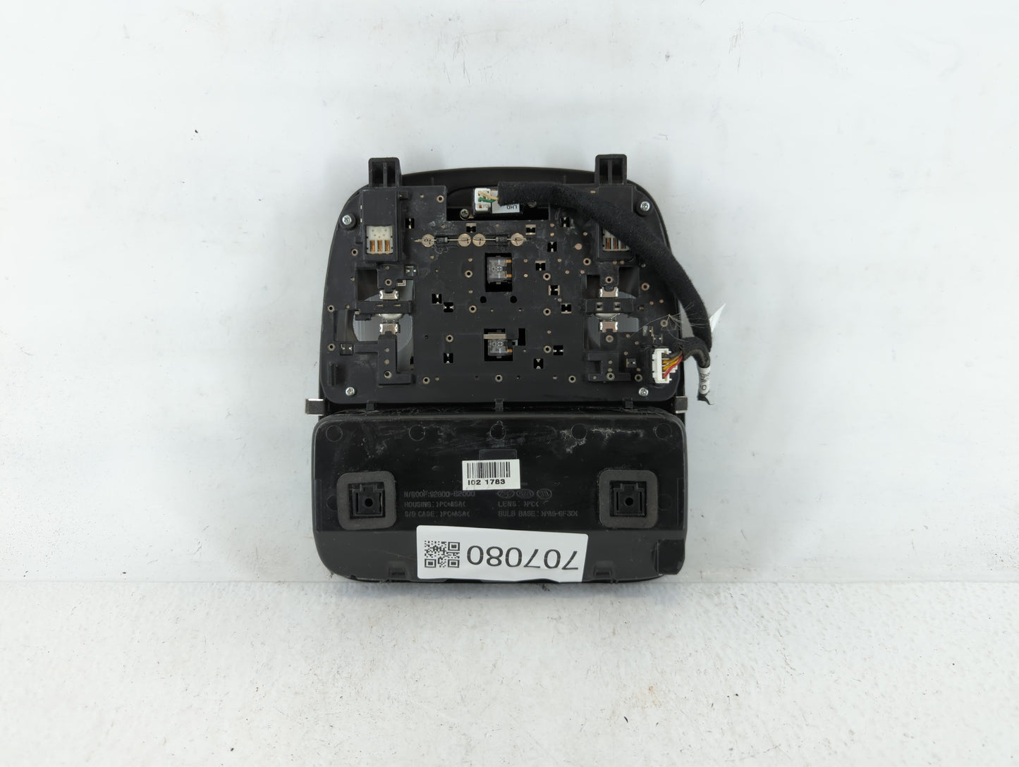 2014-2019 Kia Soul Overhead Roof Console 707080 - Oemusedautoparts1.com