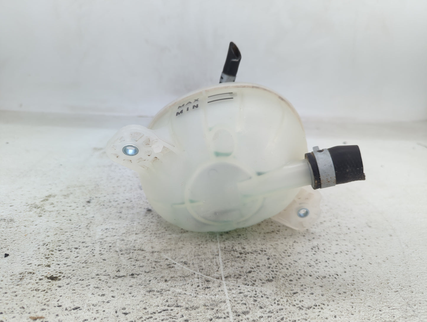 2017-2021 Kia Sportage Radiator Coolant Overflow Expansion Tank Bottle 1432392 - Oemusedautoparts1.com