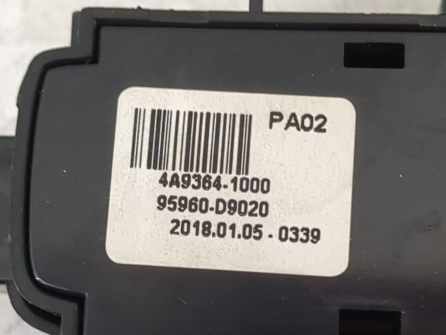 2018 Kia Sportage Hazard Switch 4a9364-1000|95960-d9020 - Oemusedautoparts1.com