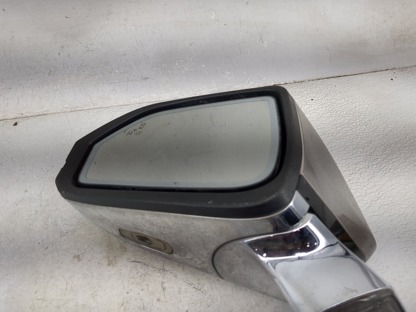 2016-2018 Lincoln Mkz Driver Side View Mirror - Left Door Mirror OEM Used - Oemusedautoparts1.com