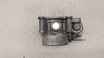 2012-2014 Mazda 3 Throttle Body P/N:152009S18 13 640 A, 640 K4238 1R24, 640 K4238 6R26, 13 640 B Fits Fits 2012 2013 2014 OEM Used Auto Parts