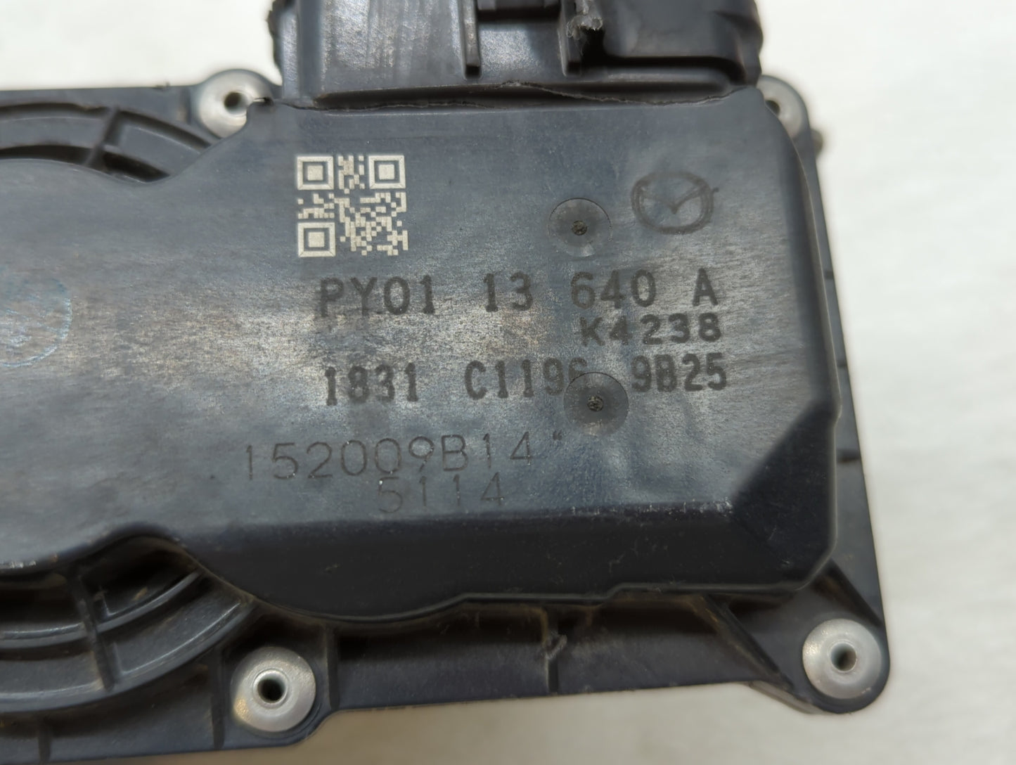 2014 Mazda 3 Throttle Body P/N:13 640 A K4238 13 640 A, 12681472AA, PY01 13 640 A Fits OEM Used Auto Parts - Oemusedautopart