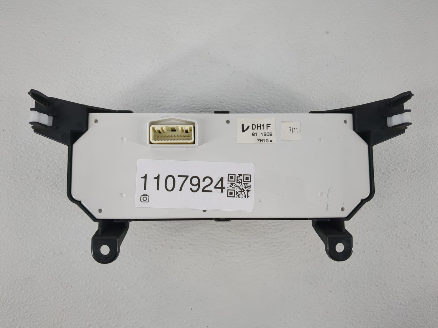 2018-2022 Mazda Cx-3 Climate Control Module Temperature AC/Heater Replacement P/N:DH1F 61 190B Fits Fits 2018 2019 2020 2021