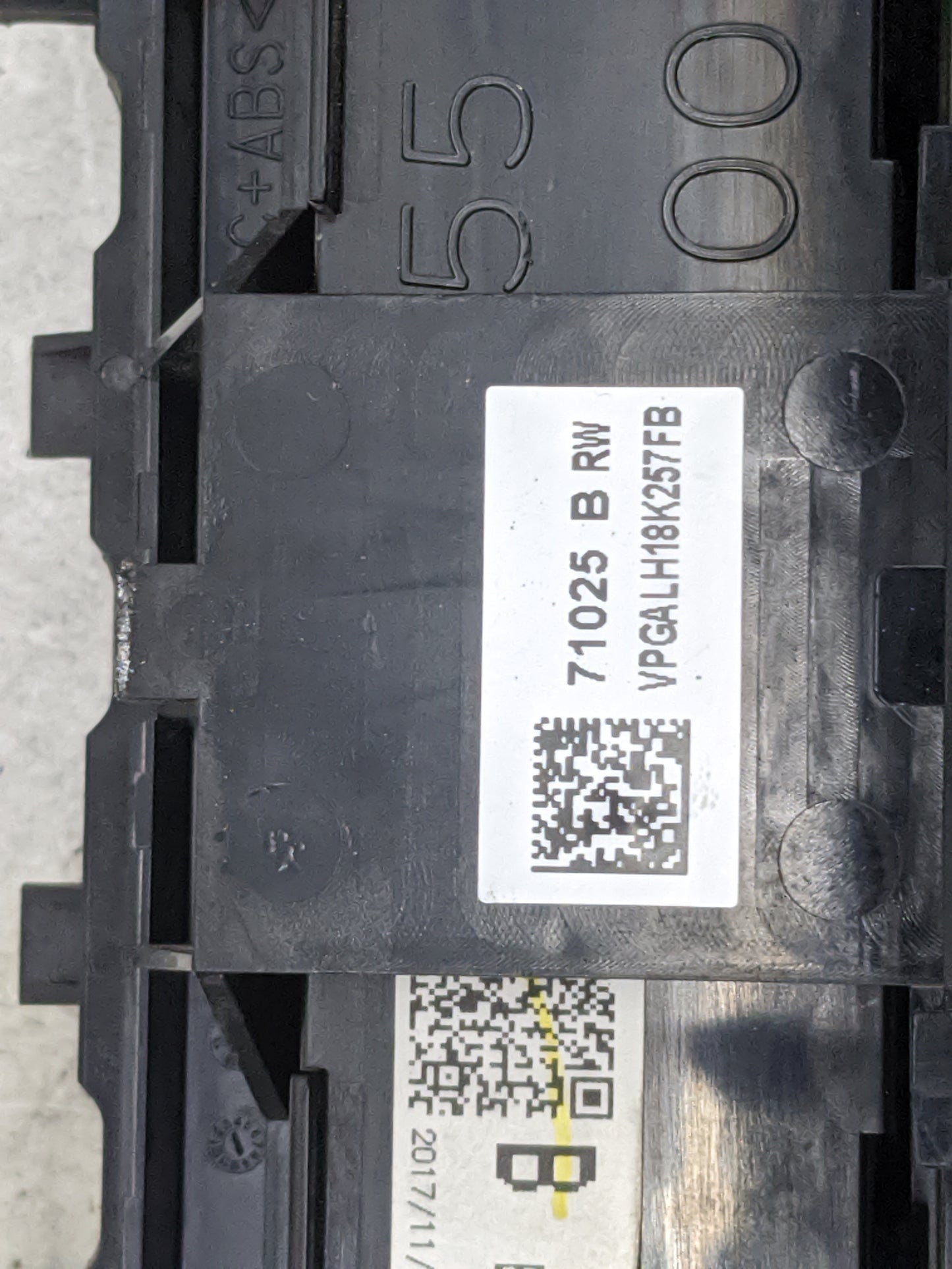 2018 Mazda Mazda3 Climate Control Module Temperature AC/Heater Replacement P/N:BHE619190D K400073000 Fits Fits 2017 OEM Used