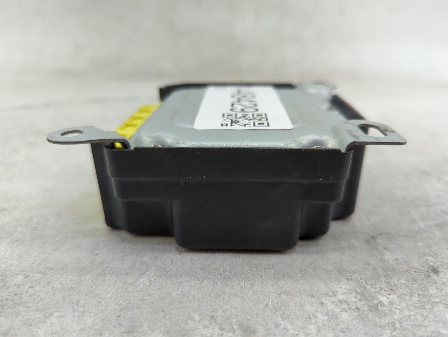 2018 Mitsubishi Mirage Body Control Module Bcm Inner Cabin Fuse Box - Oemusedautoparts1.com
