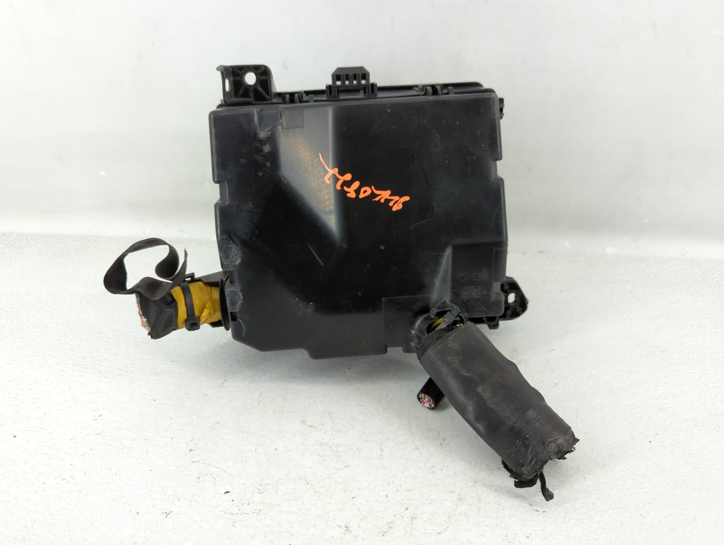 2014-2016 Mitsubishi Outlander Fusebox Fuse Box Panel Relay Module Fits Fits 2014 2015 2016 OEM Used Auto Parts - Oemusedaut