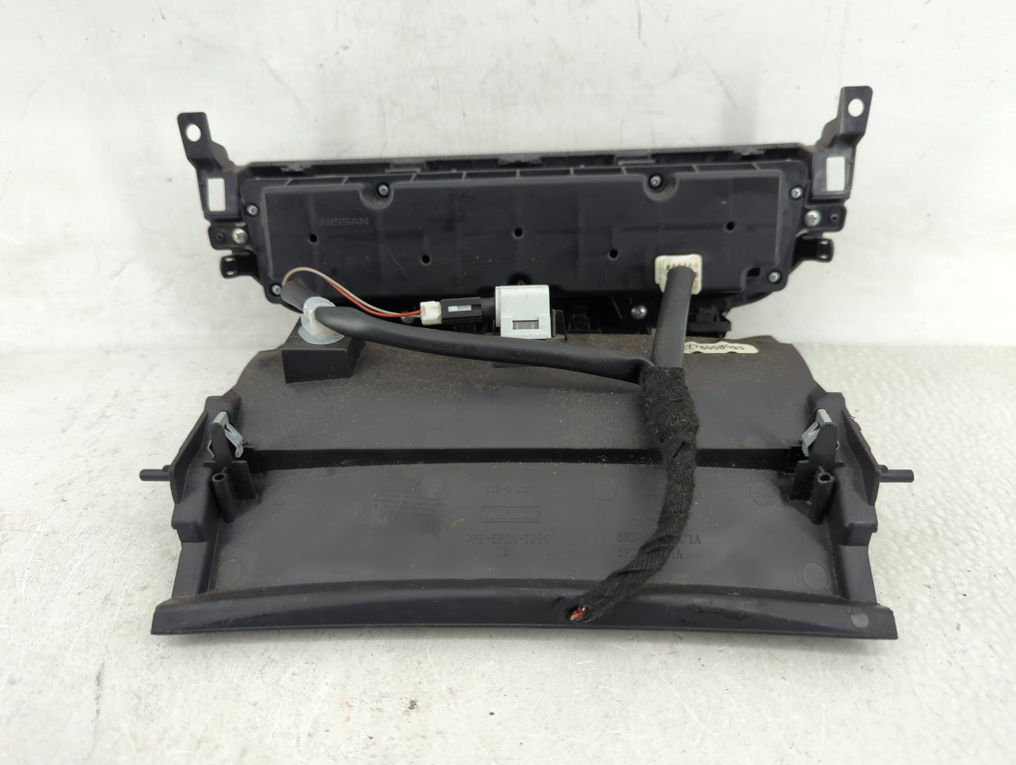2016-2018 Nissan Altima Climate Control Module Temperature AC/Heater Replacement P/N:27500 9HU0A Fits Fits 2016 2017 2018 OE