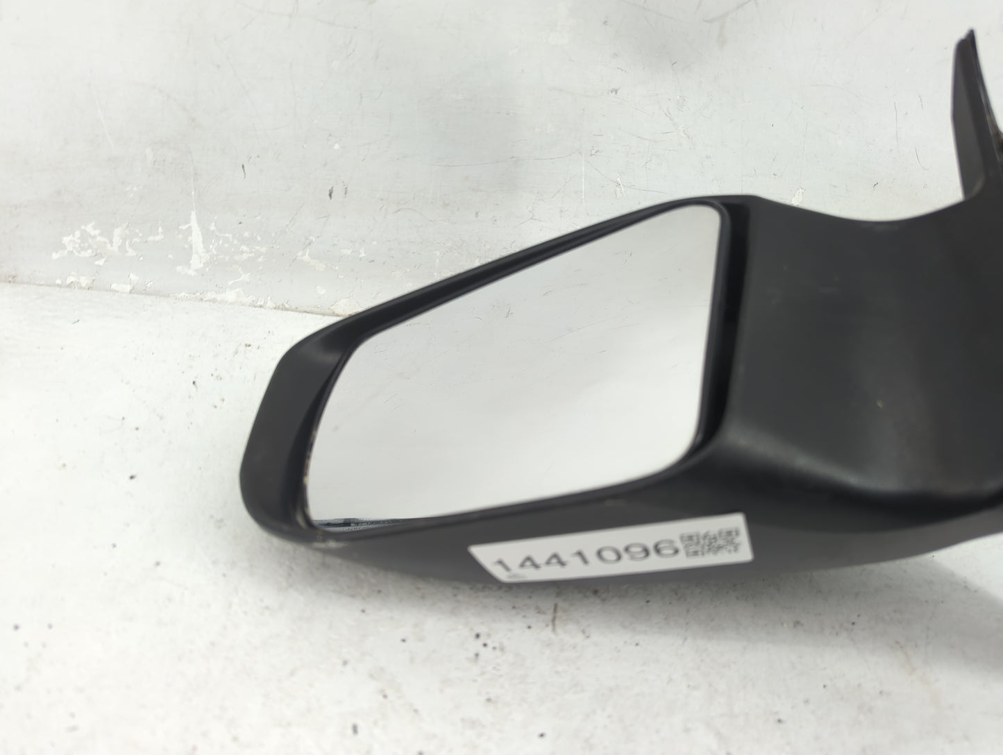 2013-2018 Nissan Altima Driver Side View Mirror - Left Door Mirror OEM Used - Oemusedautoparts1.com