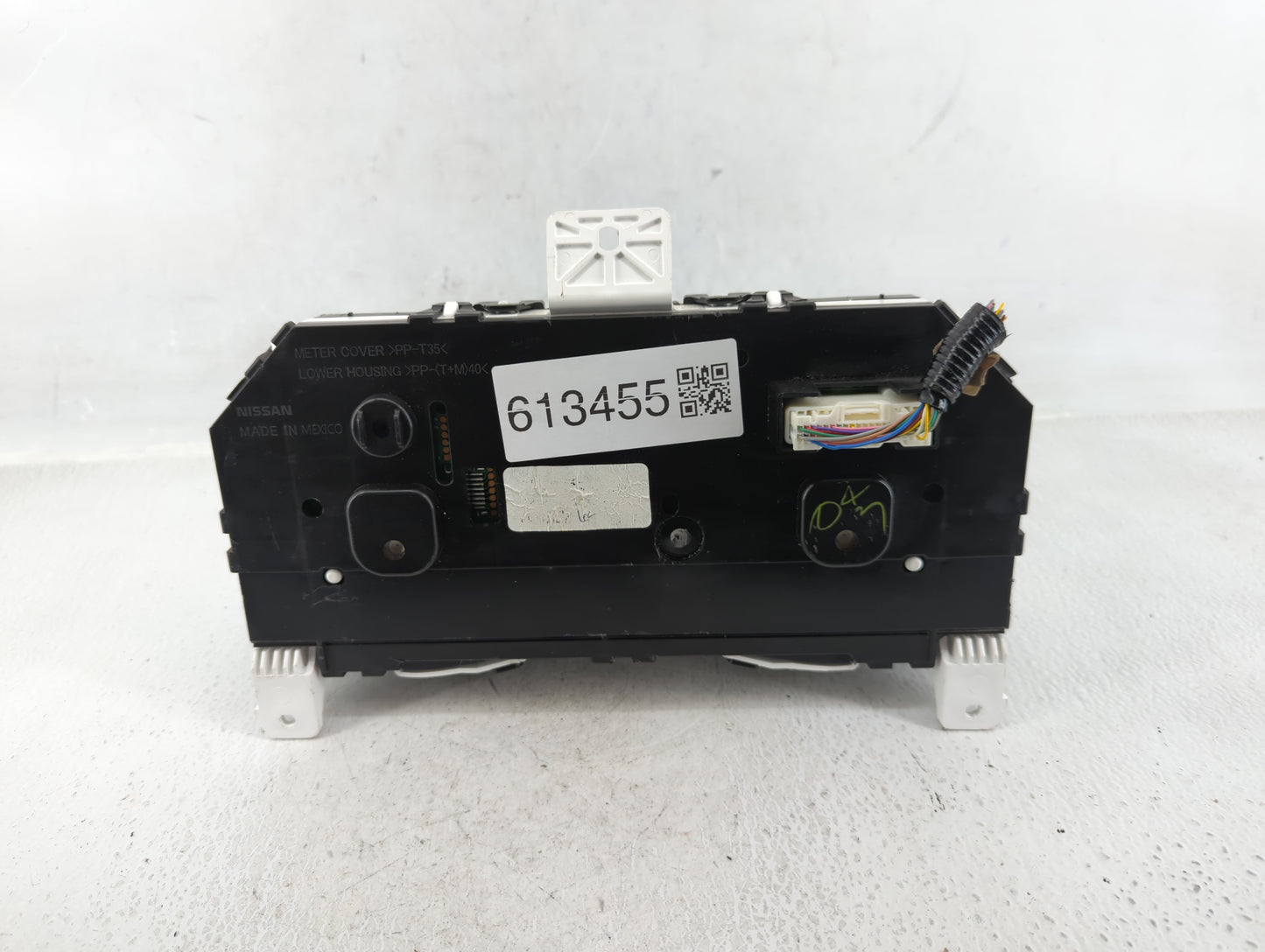 2018-2019 Nissan Kicks Instrument Cluster Speedometer Gauges Fits Fits 2018 2019 OEM Used Auto Parts - Oemusedautoparts1.com