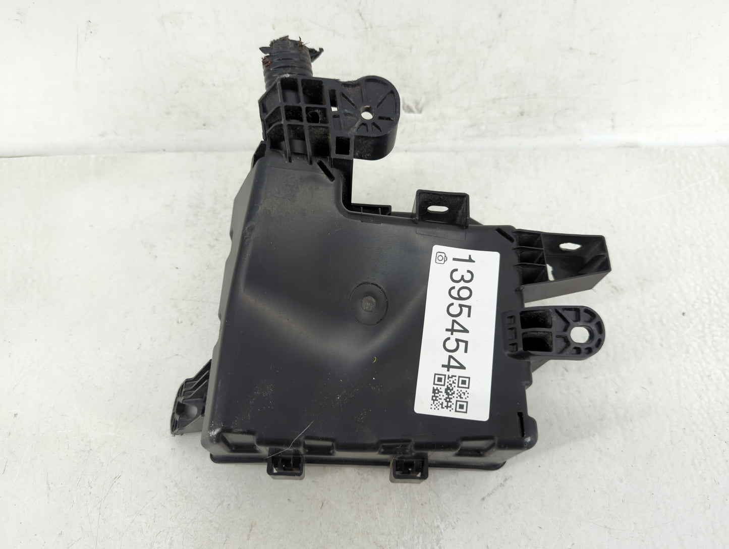 2018-2021 Nissan Leaf Fusebox Fuse Box Panel Relay Module P/N:284B7 5SA3A Fits Fits 2018 2019 2020 2021 OEM Used Auto Parts