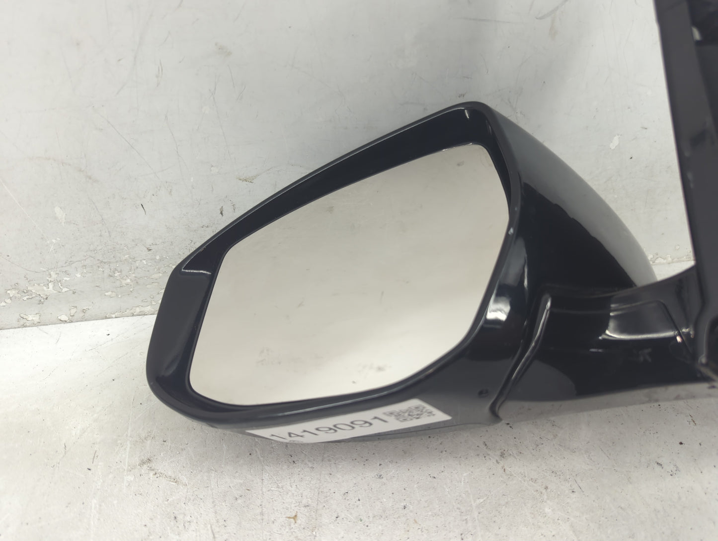 2016-2020 Nissan Maxima Driver Side View Mirror - Left Door Mirror OEM Used - Oemusedautoparts1.com