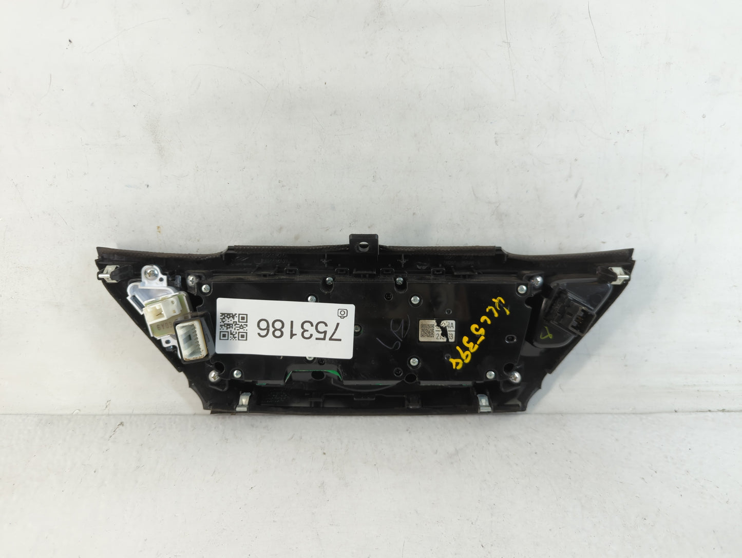 2018 Nissan Pathfinder Climate Control Module Temperature AC/Heater Replacement Fits OEM Used Auto Parts - Oemusedautoparts1