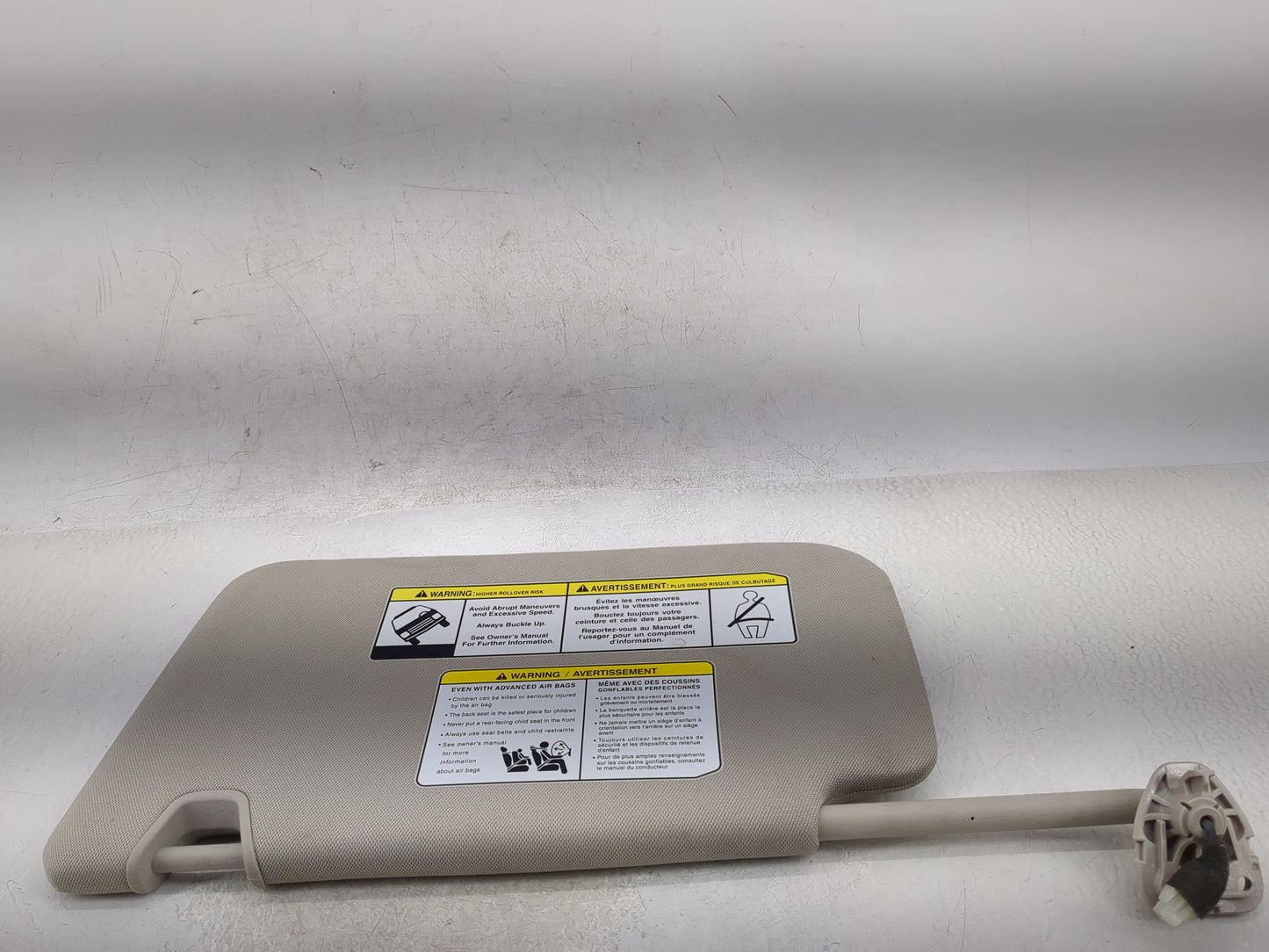 2018-2020 Nissan Rogue Sun Visor Shade Replacement Passenger Right Mirror Fits Fits 2018 2019 2020 OEM Used Auto Parts - Oem