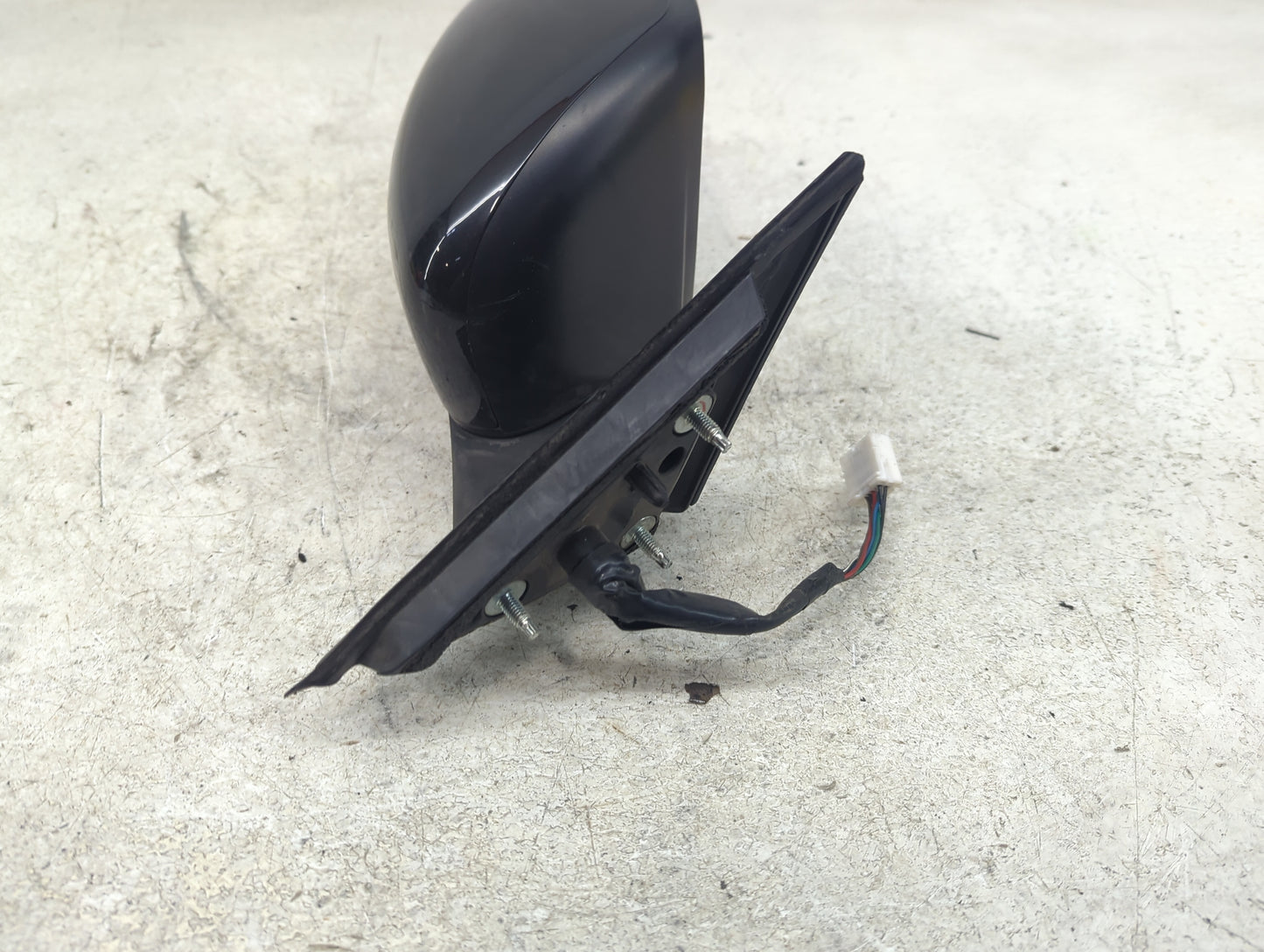 2017-2020 Nissan Rogue Passenger Side View Mirror - Right Door Mirror OEM Used - Oemusedautoparts1.com