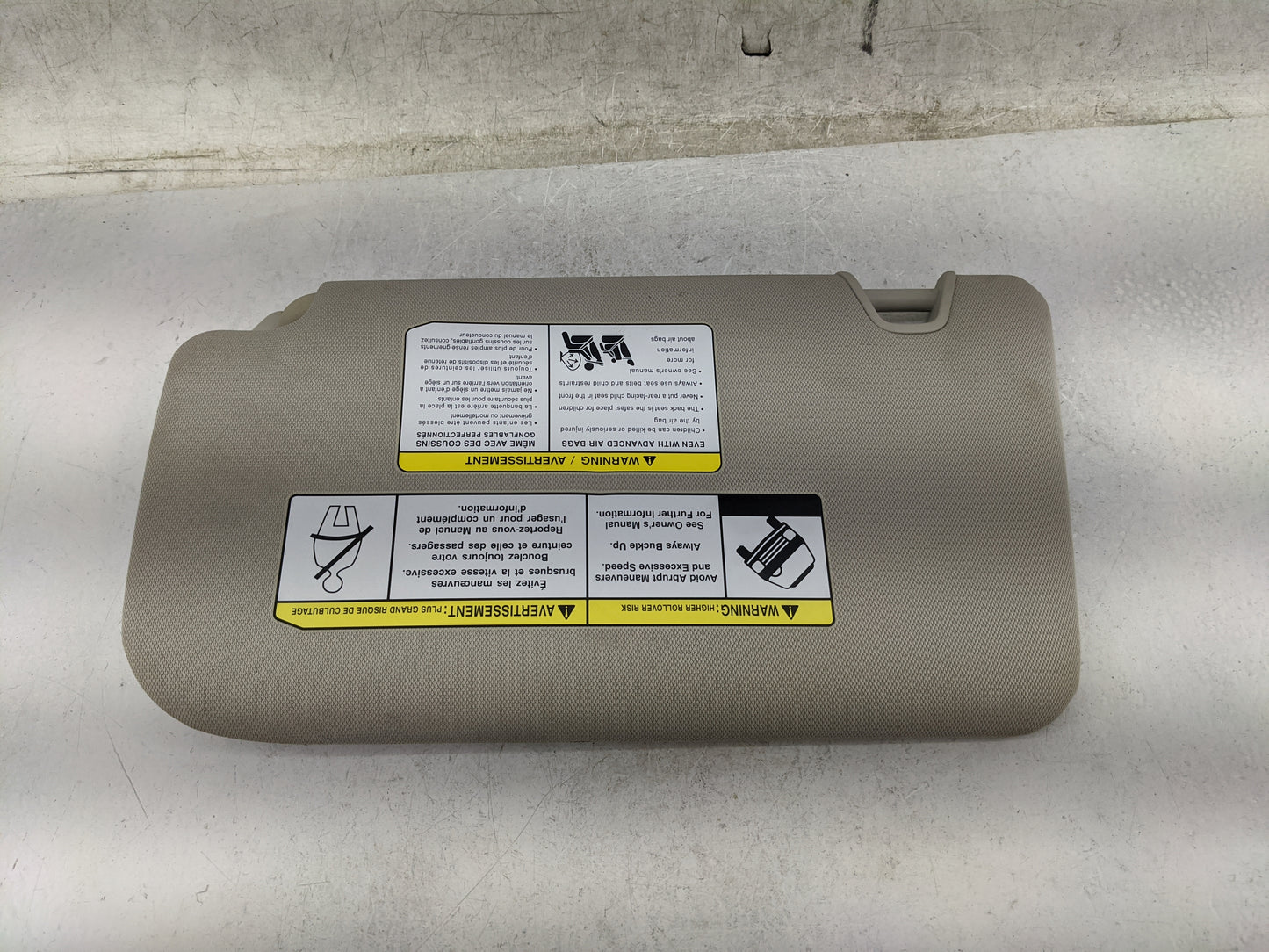 2018-2020 Nissan Rogue Sun Visor Shade Replacement Passenger Right Mirror Fits Fits 2018 2019 2020 OEM Used Auto Parts - Oem