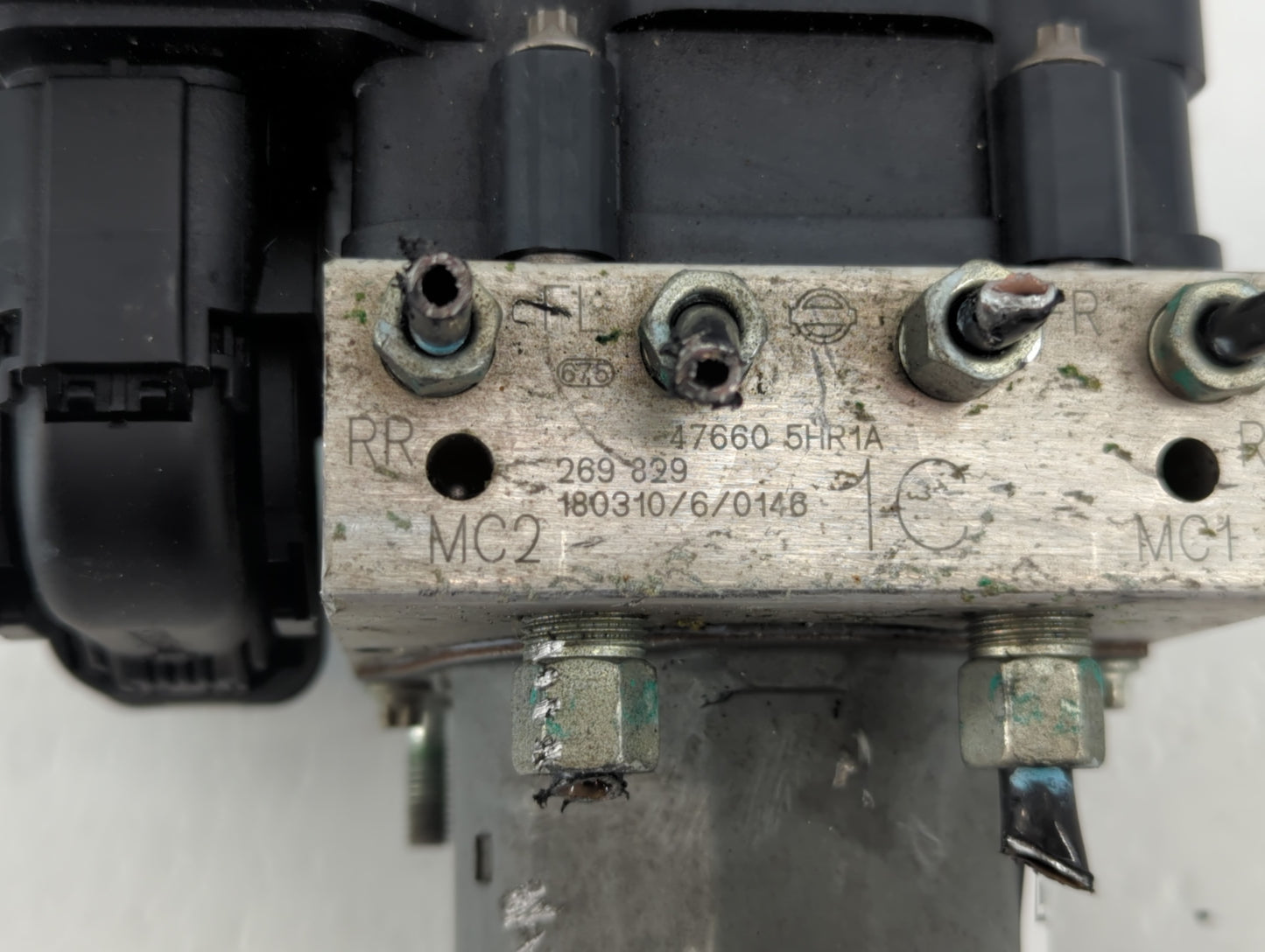 2018 Nissan Rogue ABS Pump Control Module Replacement P/N:47660 5HR1A Fits OEM Used Auto Parts - Oemusedautoparts1.com